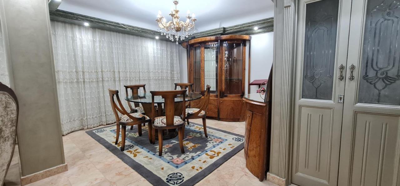 Comfy 2-bedrooms In 44-2 Apartment Cairo
