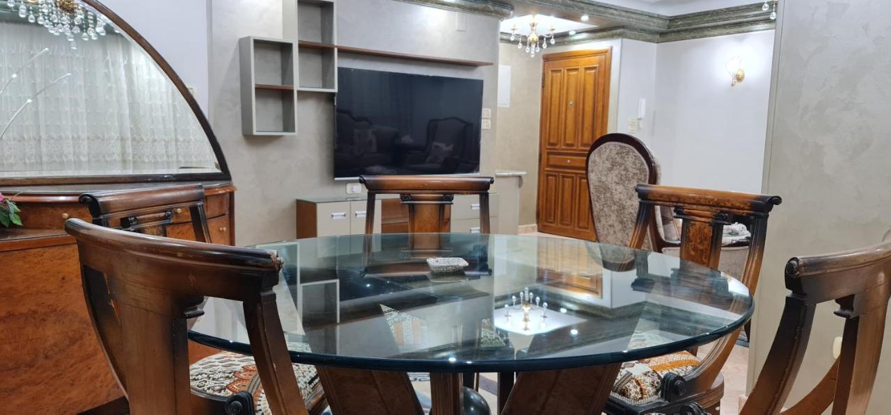 Comfy 2-bedrooms In 44-2 Cairo