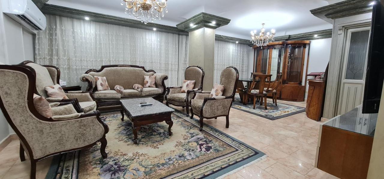 Comfy 2-bedrooms In 44-2 *